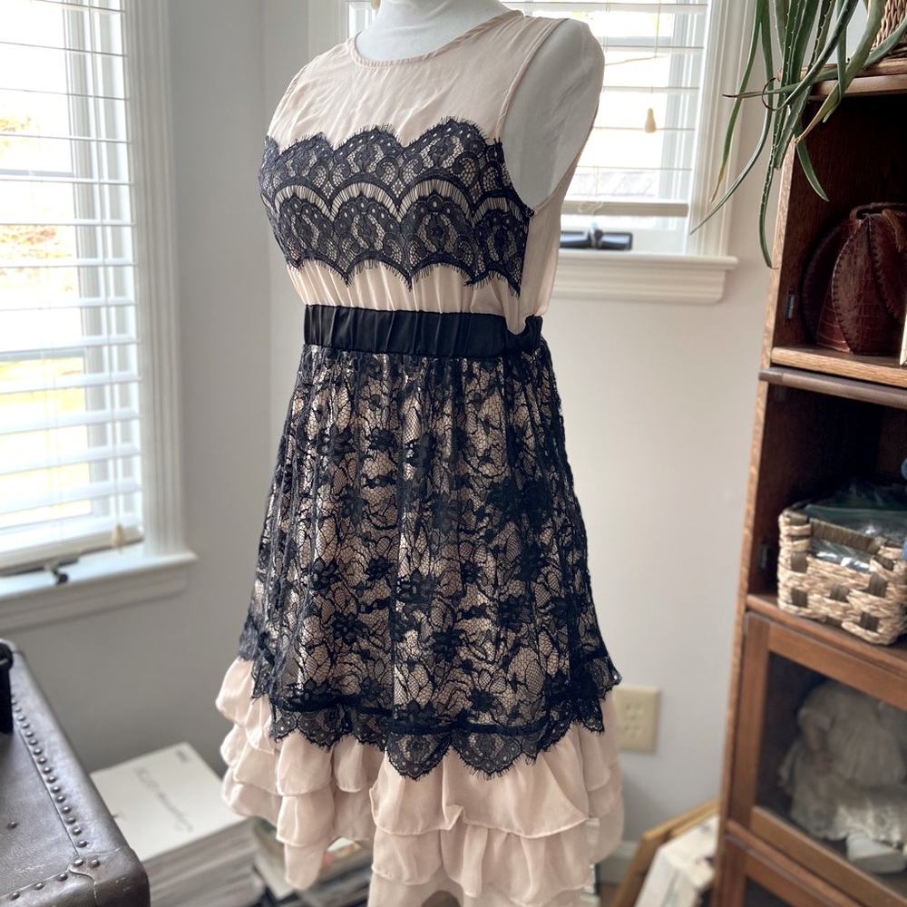 Gorgeous Ryu Black & Cream Lace Ruffle Dress S